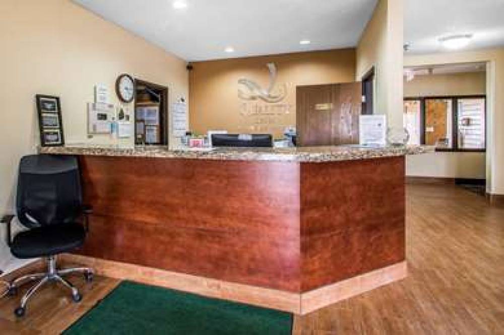 Quality Inn Dubuque Near Galena And Hwy 20 2