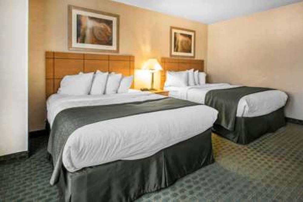 Quality Inn Dubuque Near Galena And Hwy 20 9