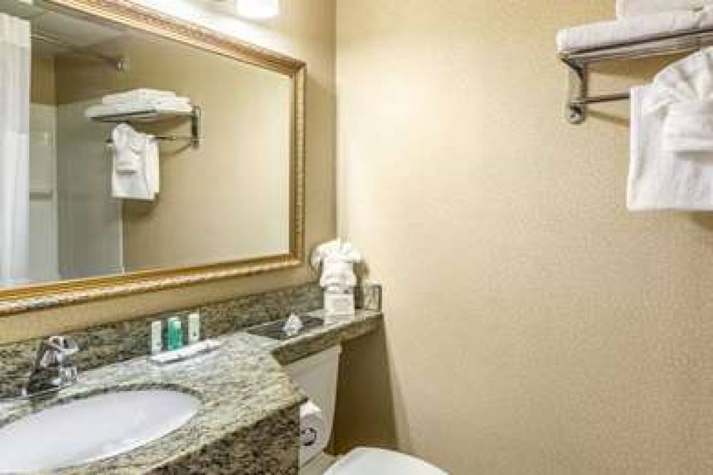 QUALITY INN EAST STROUDSBURG - POCO 5