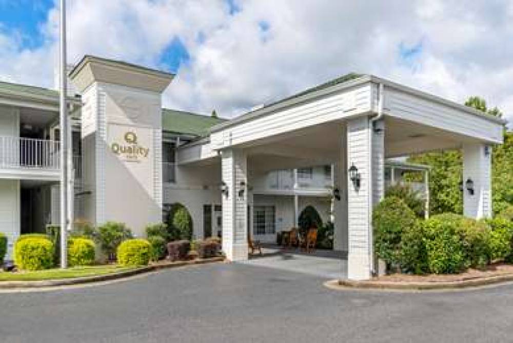 QUALITY INN FAYETTEVILLE NEAR HISTO 3