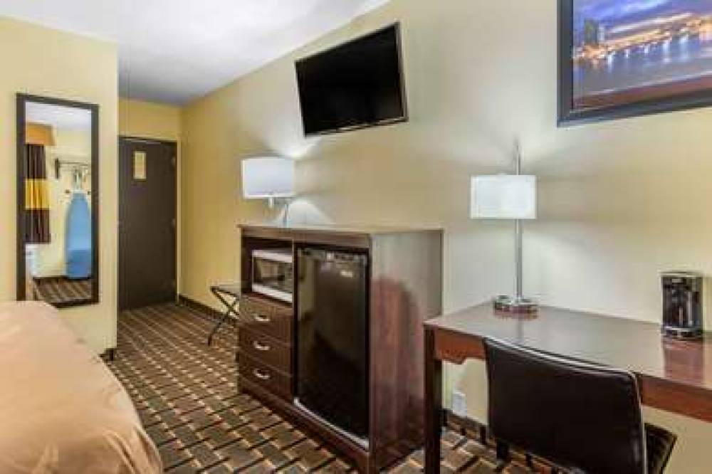 QUALITY INN GRAND RAPIDS NEAR DOWNT 9