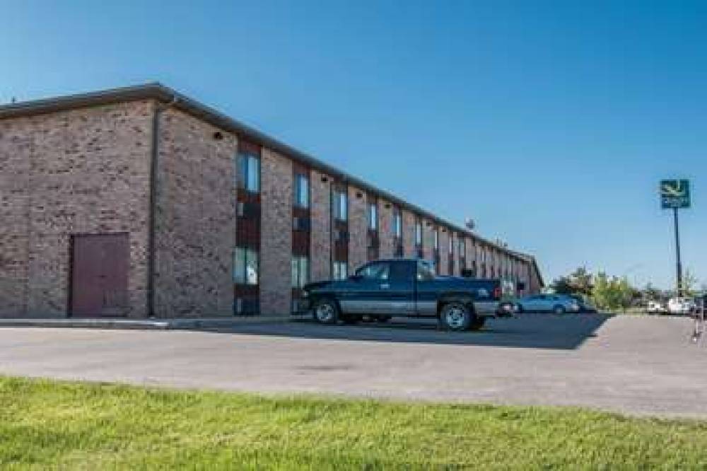 QUALITY INN GRAND RAPIDS SOUTH-BYRO 1