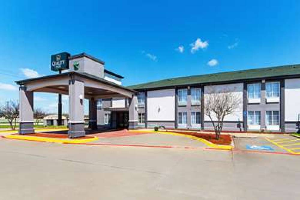 QUALITY INN GREENVILLE I-30 2