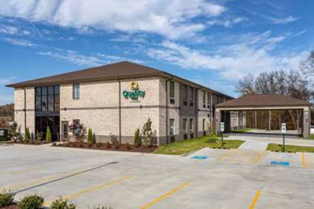 QUALITY INN LEBANON - NASHVILLE ARE 2