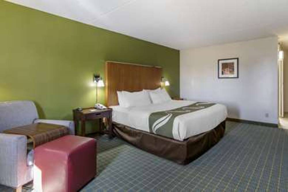 QUALITY INN LEXINGTON - HORSE PARK 5