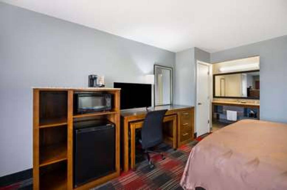 Quality Inn Natchitoches 4