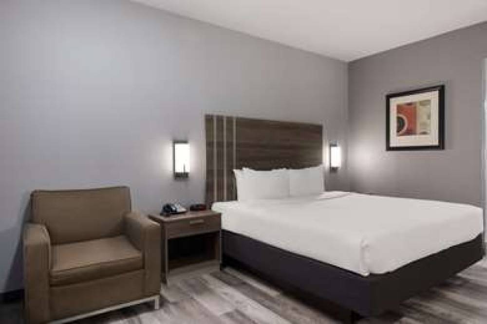 QUALITY INN NEAR CASINOS AND CONVEN 7