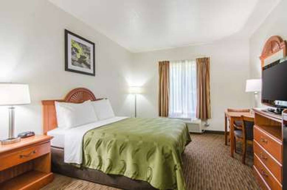 Quality Inn Near Fort Riley 9