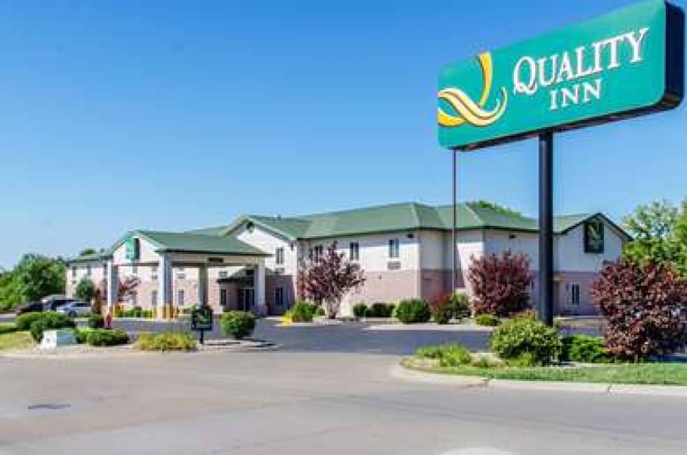 Quality Inn Near Fort Riley 2