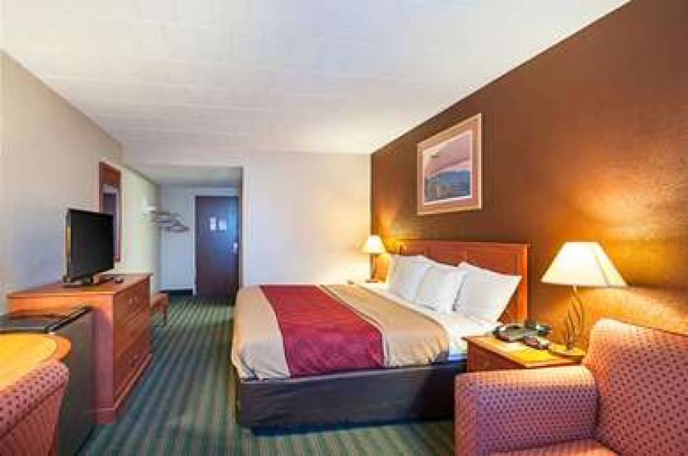 Quality Inn Near Pimlico Racetrack 4