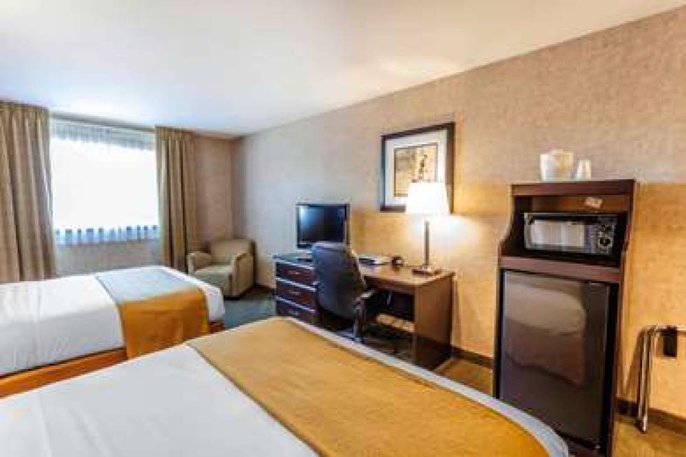 Quality Inn Near Seattle Premium Outlets 9