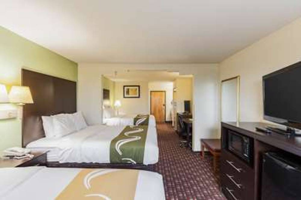 Quality Inn Near SeaWorld - Lackland 8