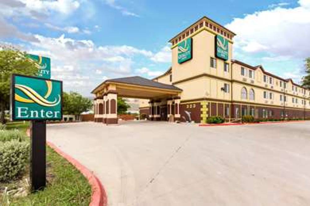 Quality Inn Near SeaWorld - Lackland 3