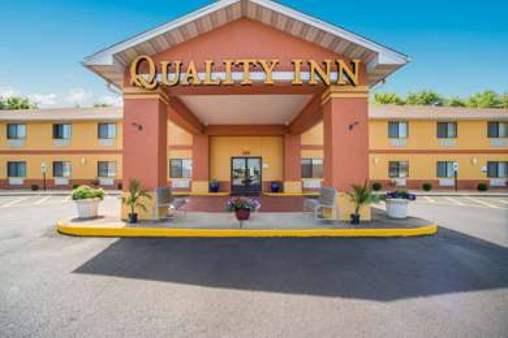 Quality Inn OFallon 4