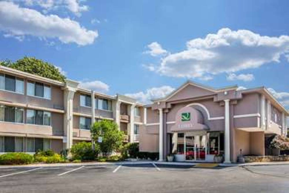 QUALITY INN OLD SAYBROOK - WESTBROO 1