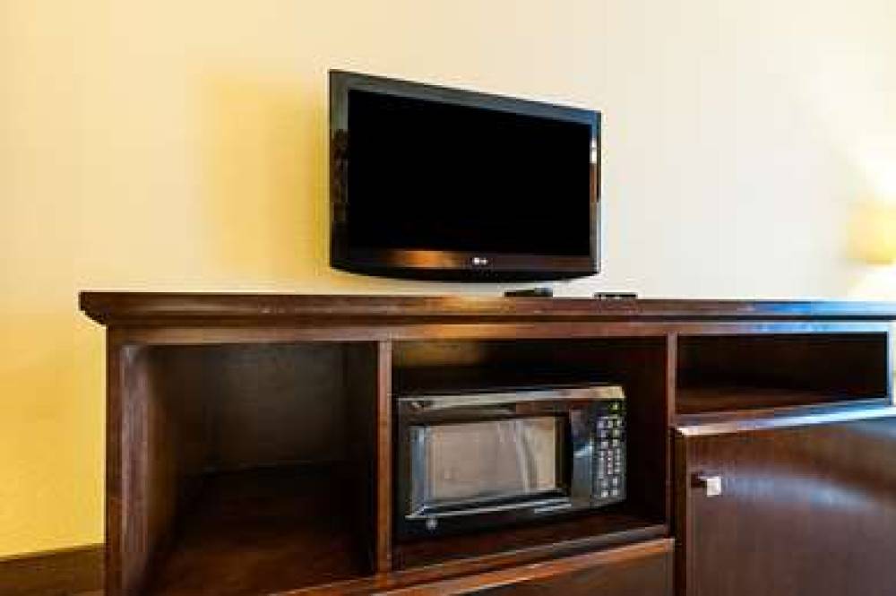 QUALITY INN OPELOUSAS 8