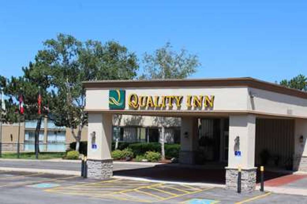 QUALITY INN OWEN SOUND 1