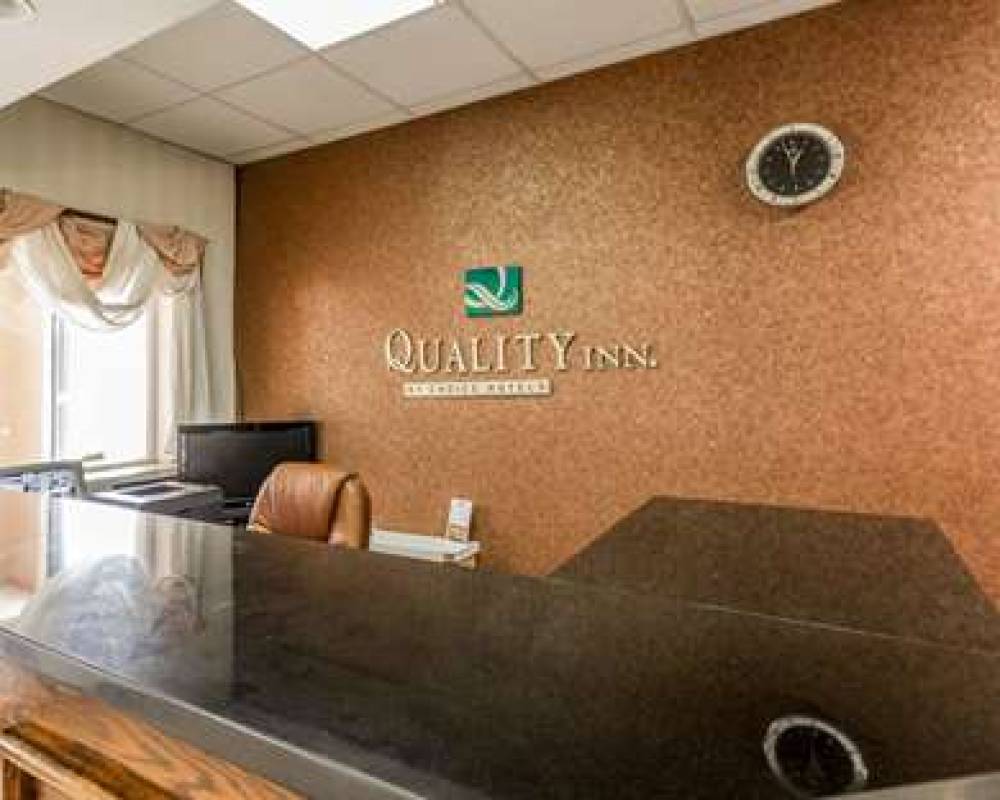 Quality Inn Pell City 4