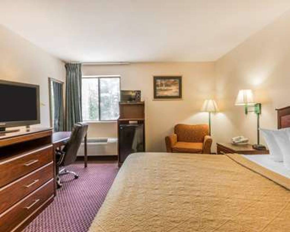 Quality Inn Pell City 10