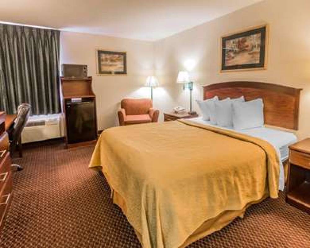 Quality Inn Pell City 9