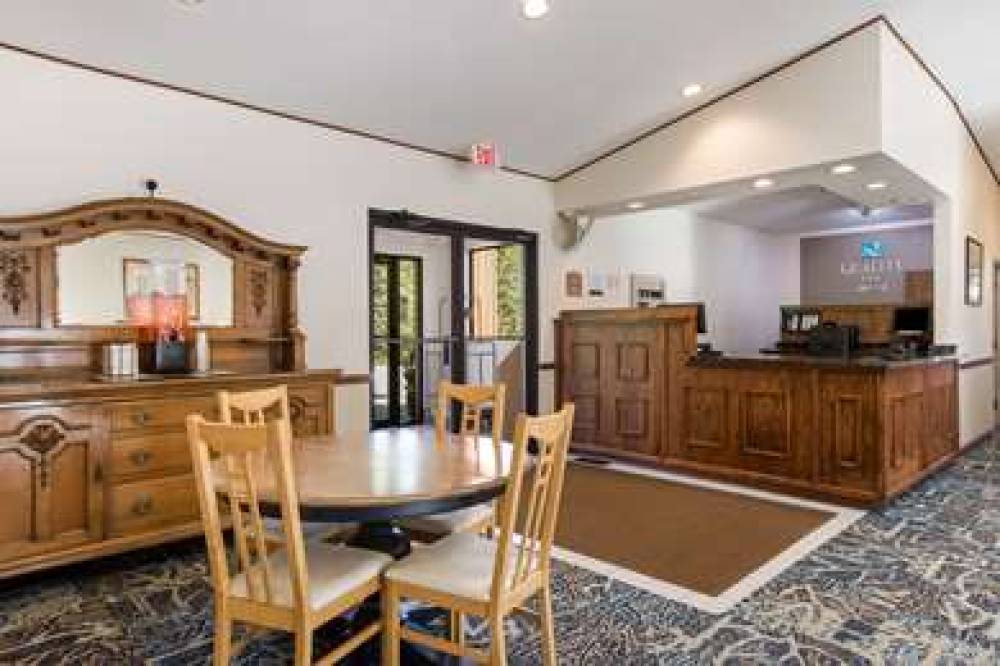 QUALITY INN PETOSKEY-HARBOR SPRINGS 6