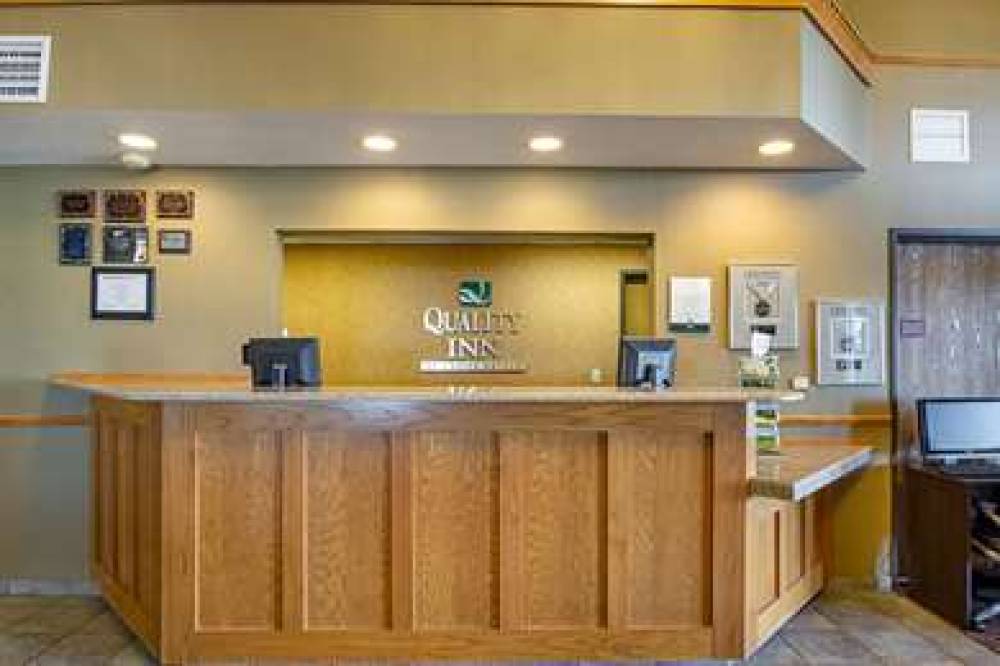 Quality Inn 7