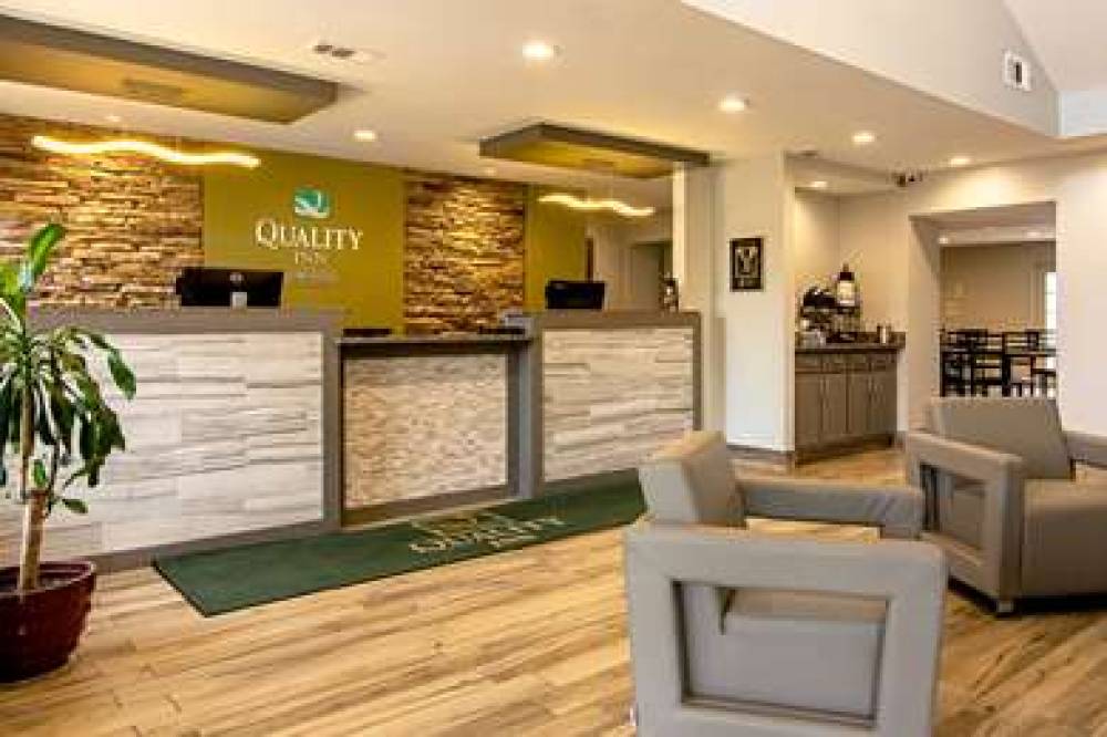 Quality Inn 9