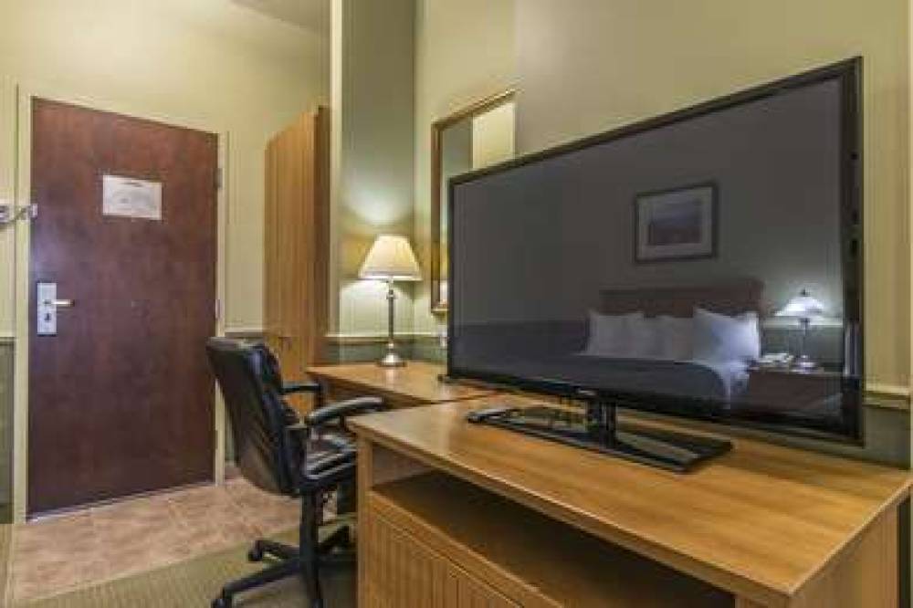 Quality Inn Riviere-Du-Loup 8