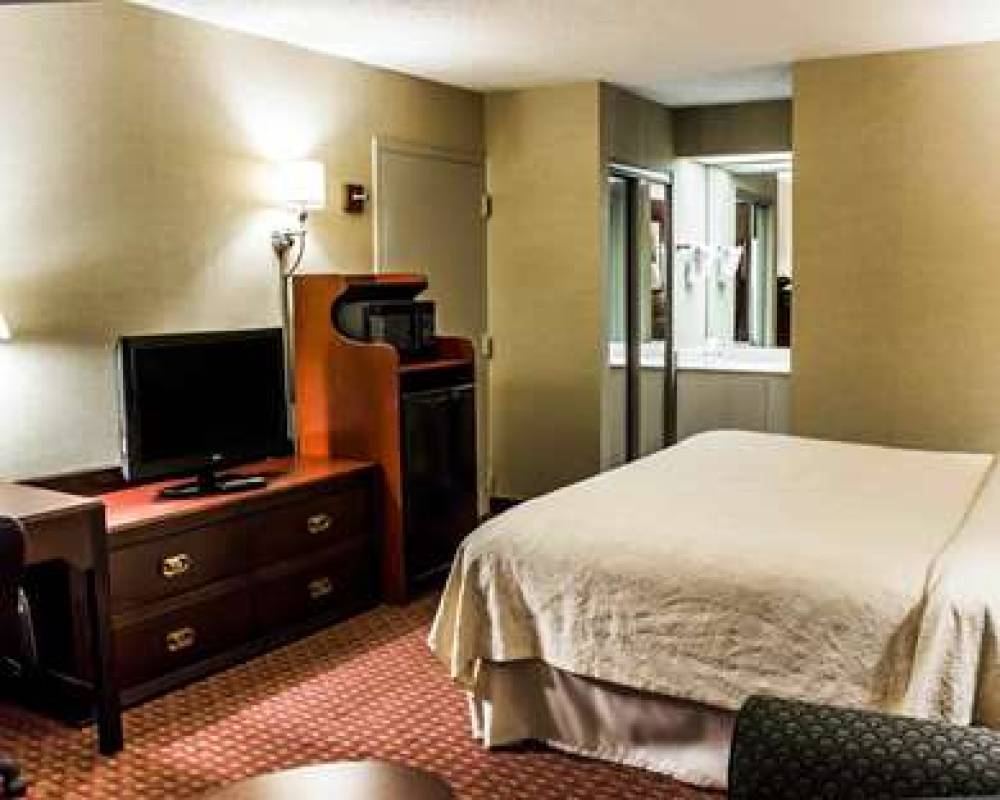 Quality Inn Roanoke Rapids 5