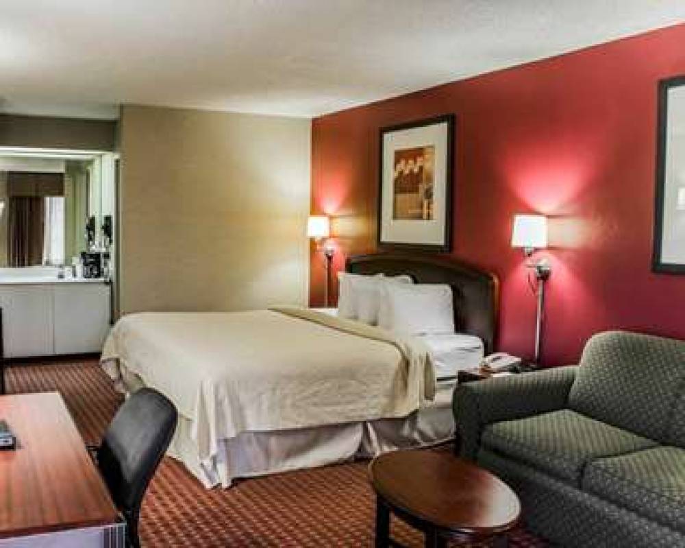 Quality Inn Roanoke Rapids 4