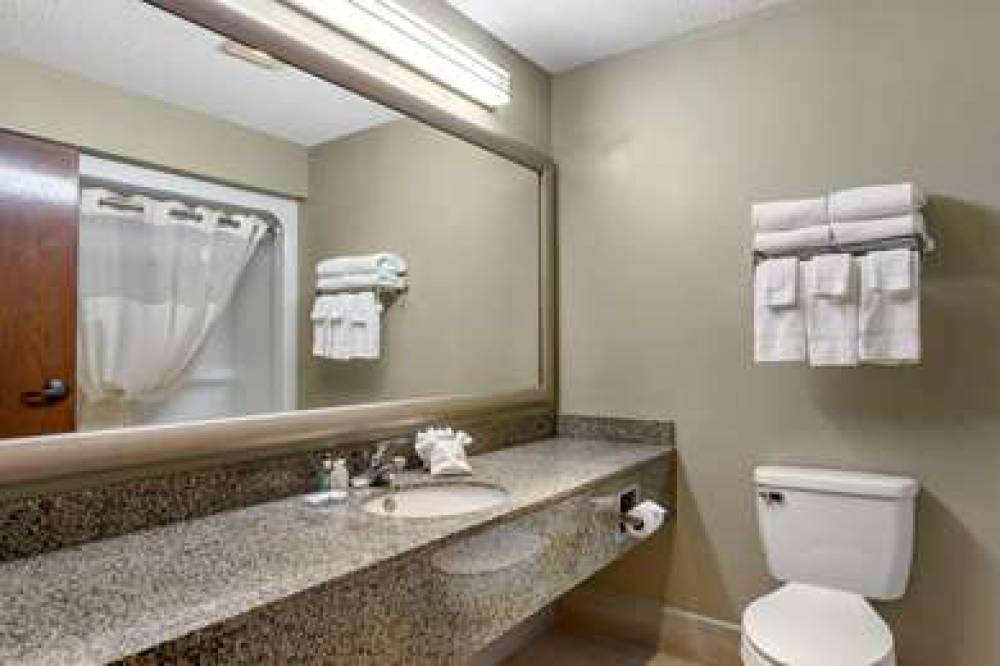 Quality Inn St. Robert - Ft. Leonard Wood 6