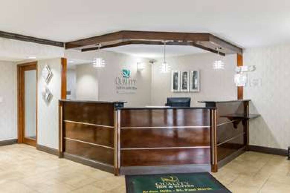 Quality Inn & Suites Arden Hills - Saint Paul North 5