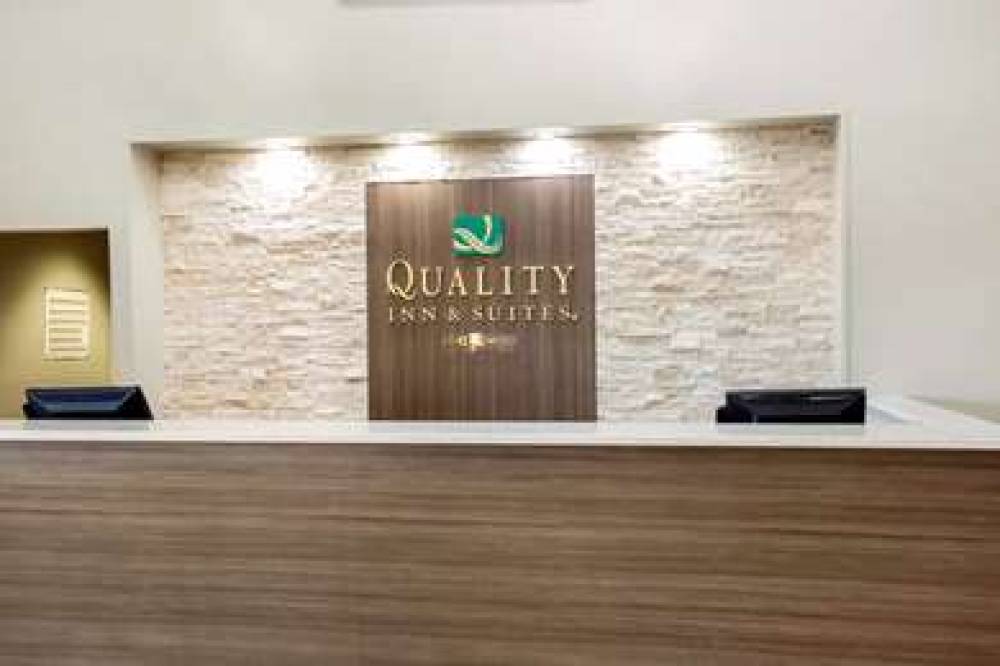 QUALITY INN & SUITES ARNOLD - ST LO 3