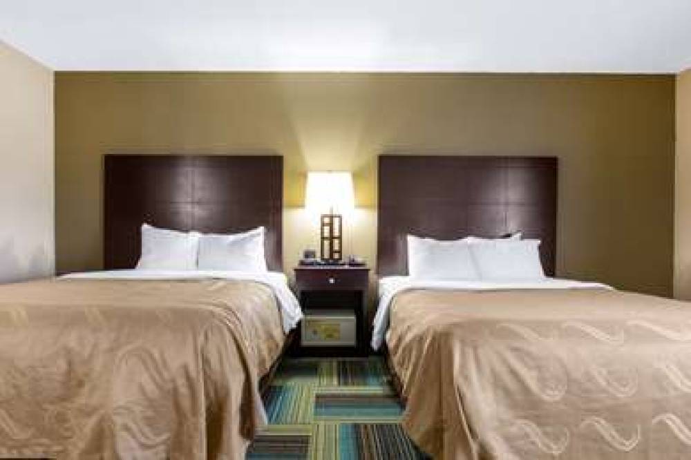 QUALITY INN & SUITES ARNOLD - ST LO 9