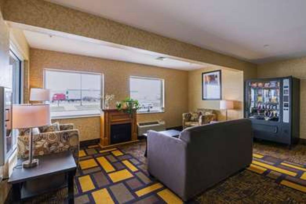 QUALITY INN & SUITES BELMONT ROUTE 7