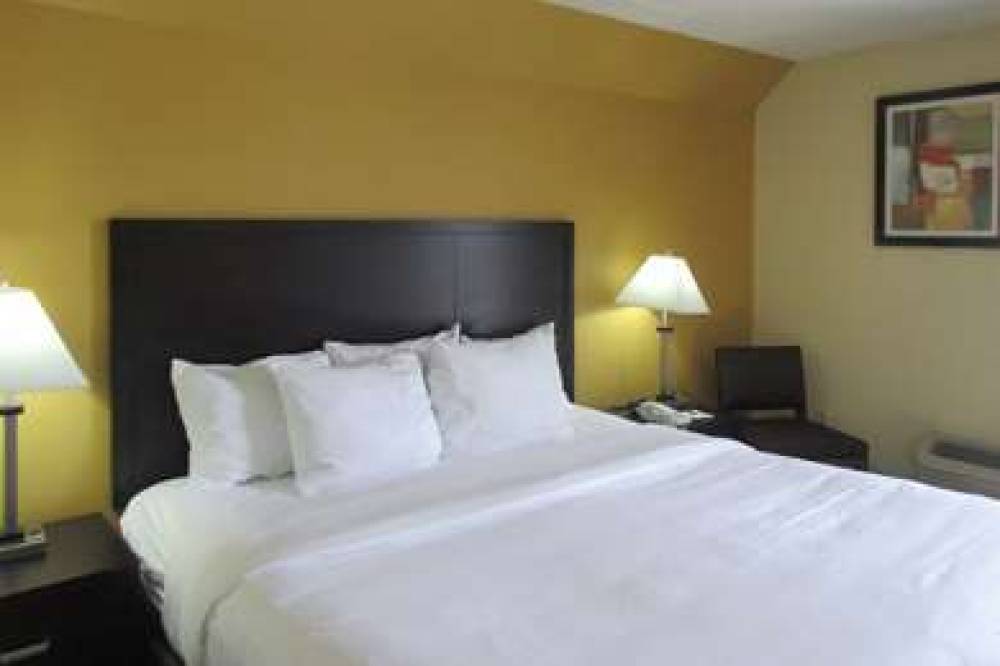 QUALITY INN & SUITES CINCINNATI 3