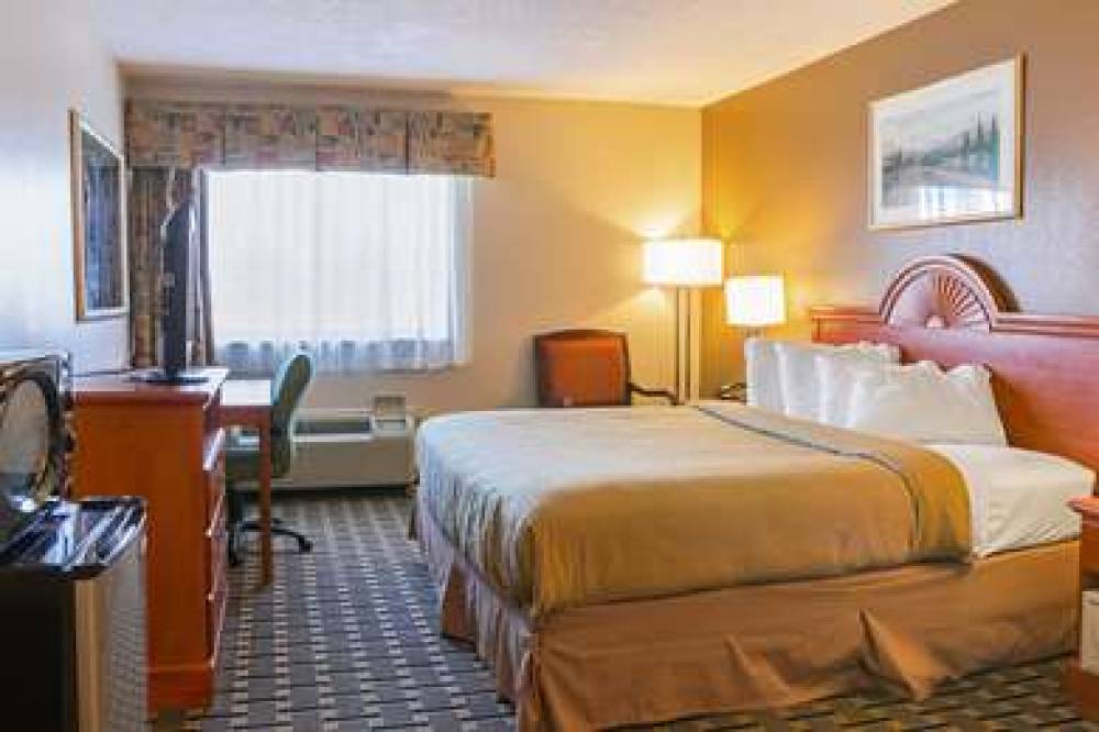 QUALITY INN & SUITES DETROIT METRO 7