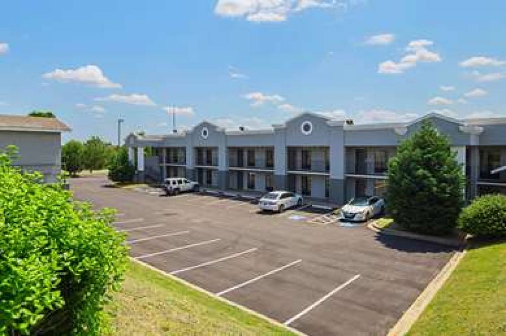 Quality Inn & Suites Greenville H