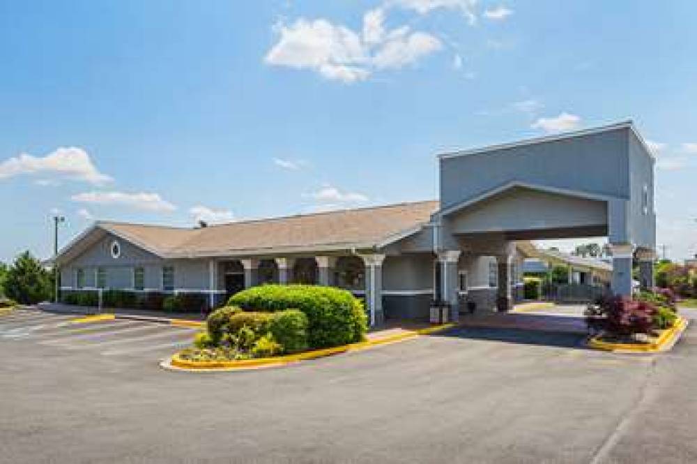 QUALITY INN & SUITES GREENVILLE - H 2