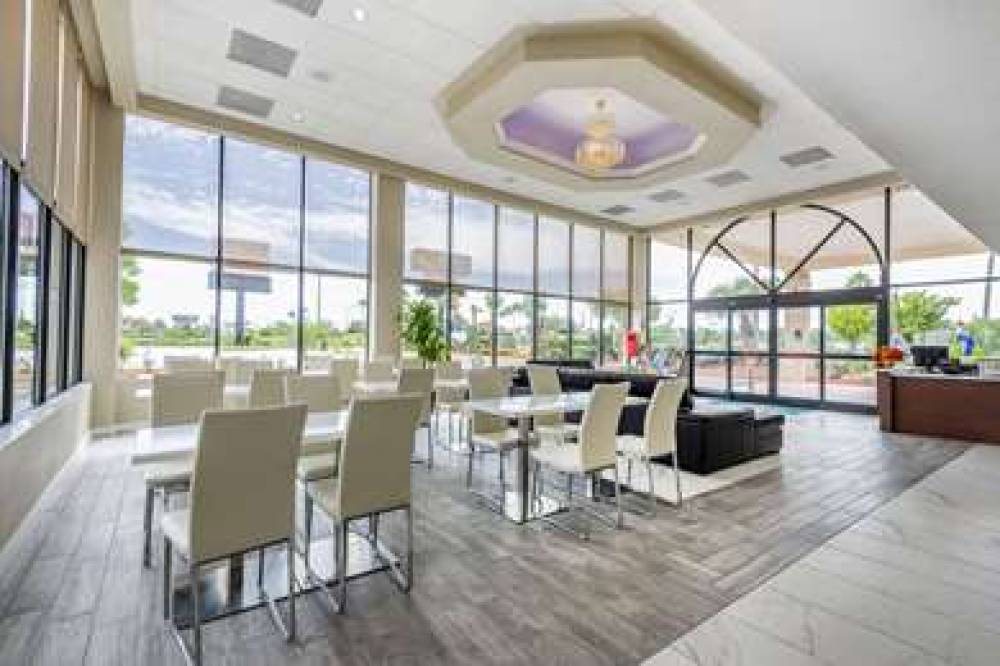 Quality Inn & Suites Kissimmee By The Lake 7