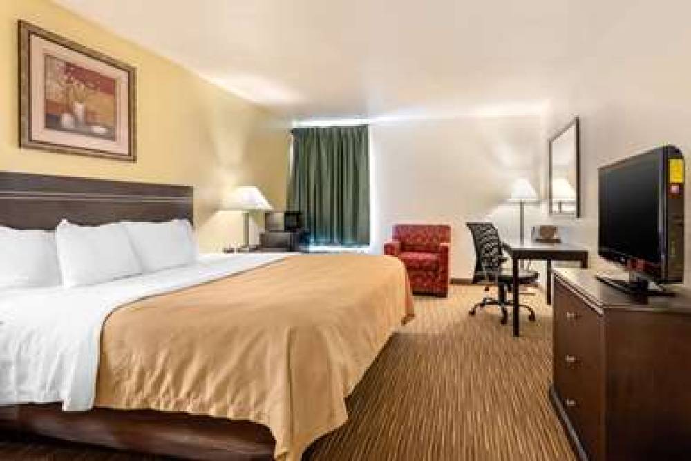 Quality Inn & Suites Limon 8