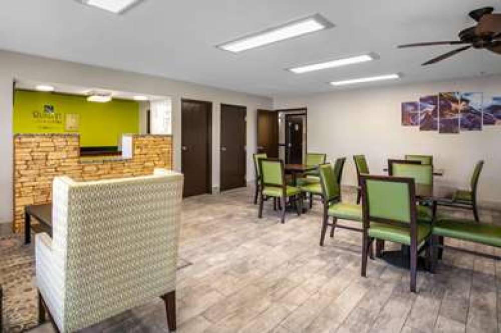 Quality Inn & Suites Metropolis I-24 2