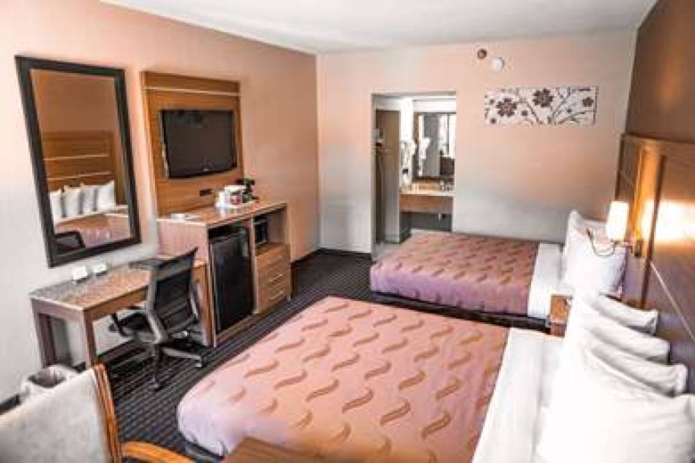 QUALITY INN & SUITES NEAR SIX FLAGS 8