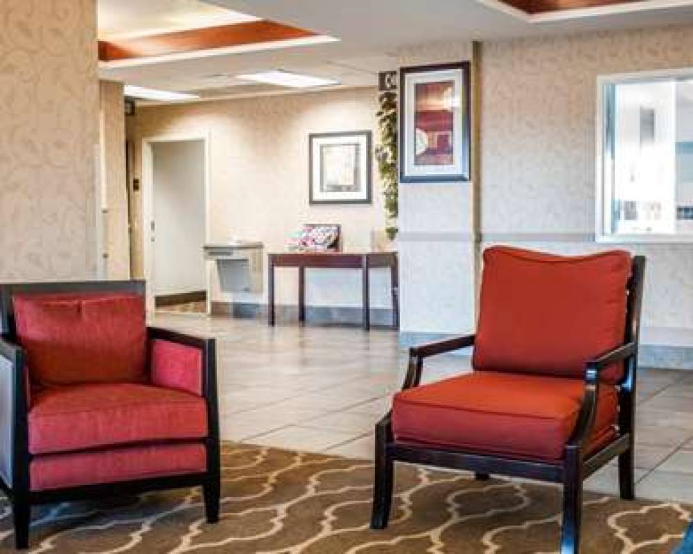 QUALITY INN & SUITES NEAR ST. LOUIS 2