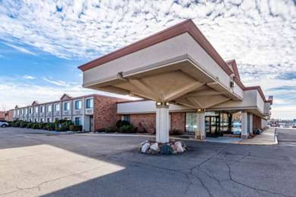 QUALITY INN & SUITES 1