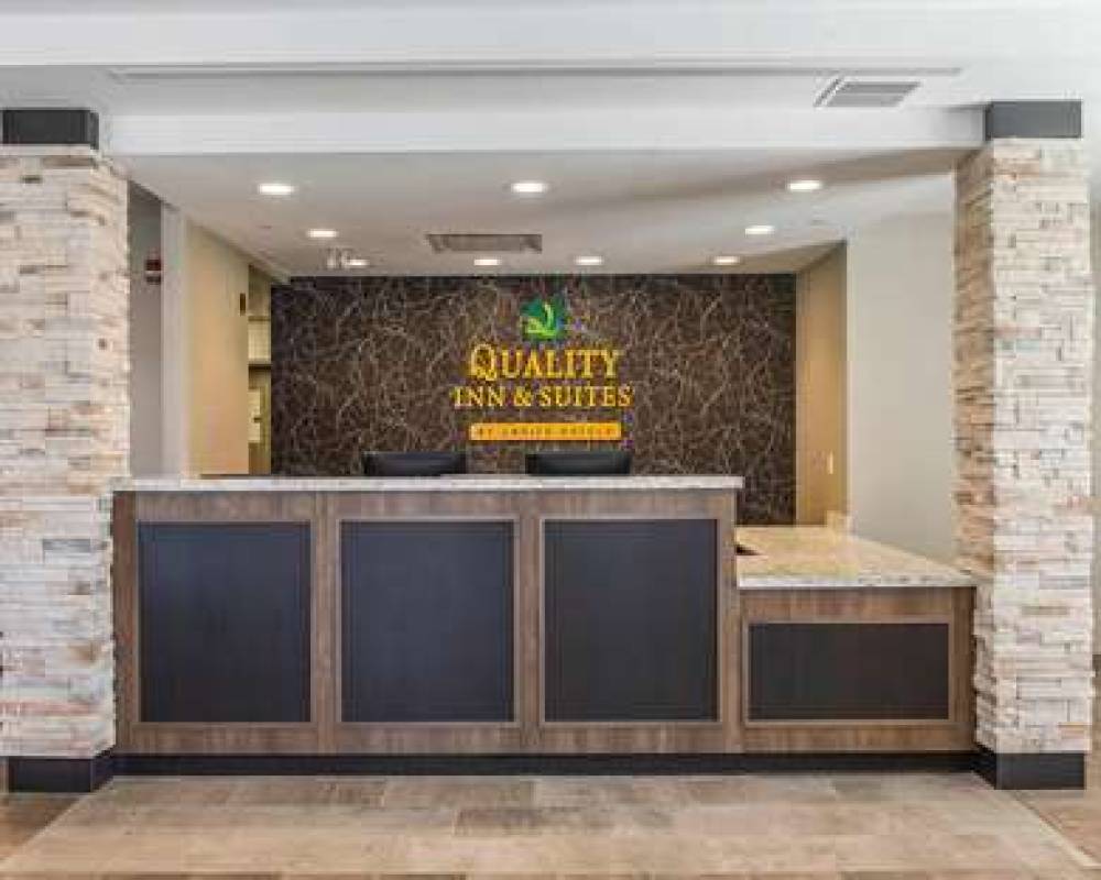 Quality Inn & Suites 8