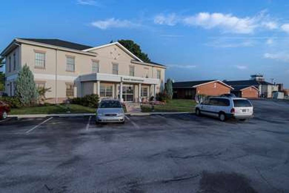 Quality Inn & Suites Skyways 2