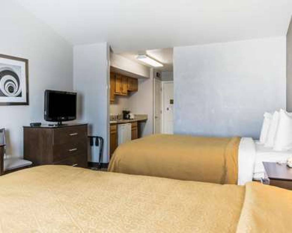 Quality Inn & Suites University/Airport 9