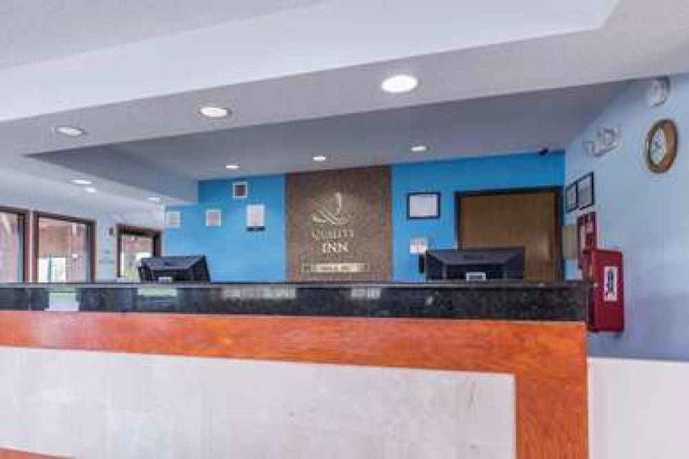 Quality Inn Sycamore - DeKalb 6