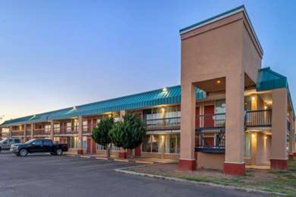 Quality Inn Tucumcari 8